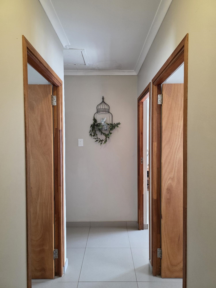 3 Bedroom Property for Sale in Jeffreys Bay Central Eastern Cape